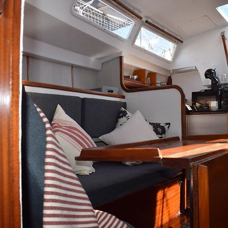 Velero En Puerto De Valencia - E&M Boats Hotel Екстериор снимка