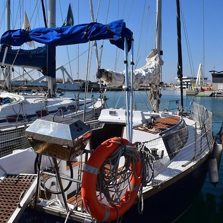 Velero En Puerto De Valencia - E&M Boats Hotel Екстериор снимка