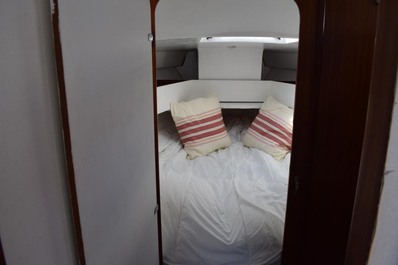 Velero En Puerto De Valencia - E&M Boats Hotel Екстериор снимка